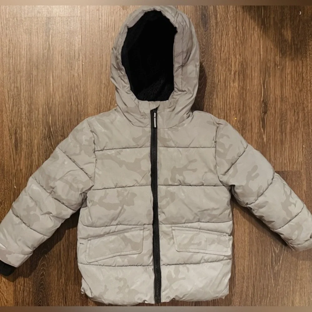 Gray Reflective Camouflage Puffer Jacket
